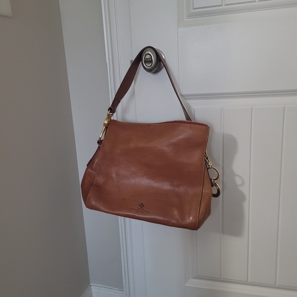 Dooney and bourke handbag - Picture 2 of 4